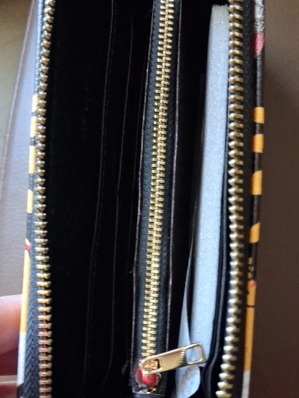 Graphic Afrocentric Zip Wallet - Multicolor